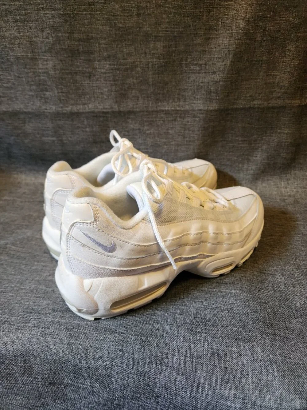 Youth Size 7 Nike CJ3906-100 Air Max 95 Recraft Triple White Sneakers